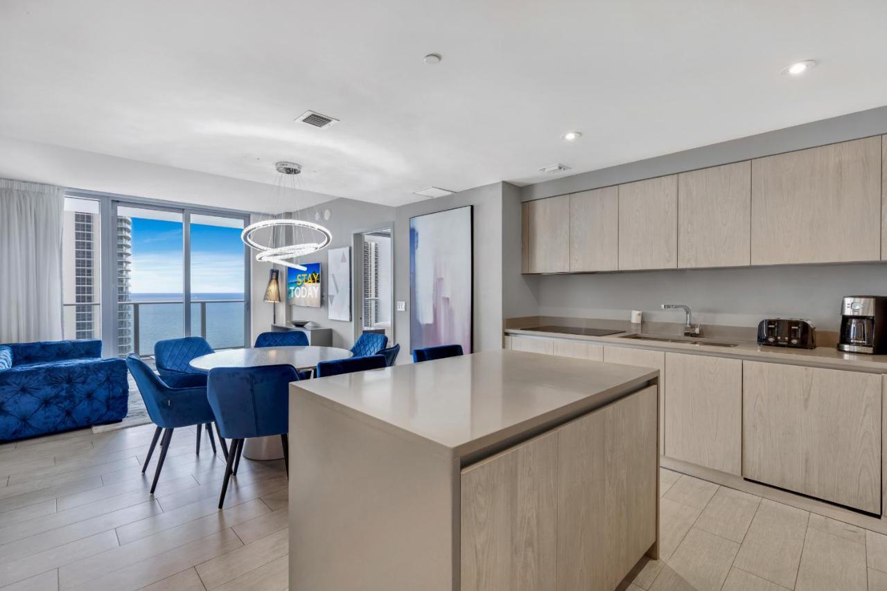 Hyde House - Luxury Waterfront 2br 2ba With Direct Ocean View, Roof Pool, Amenities *
