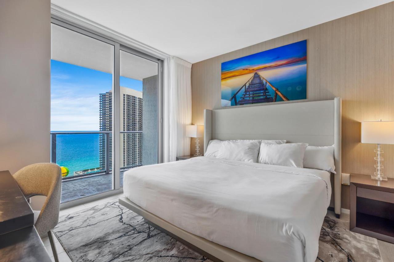 Hyde House - Luxury Waterfront 2br 2ba With Direct Ocean View, Roof Pool, Amenities Apartment Hollywood