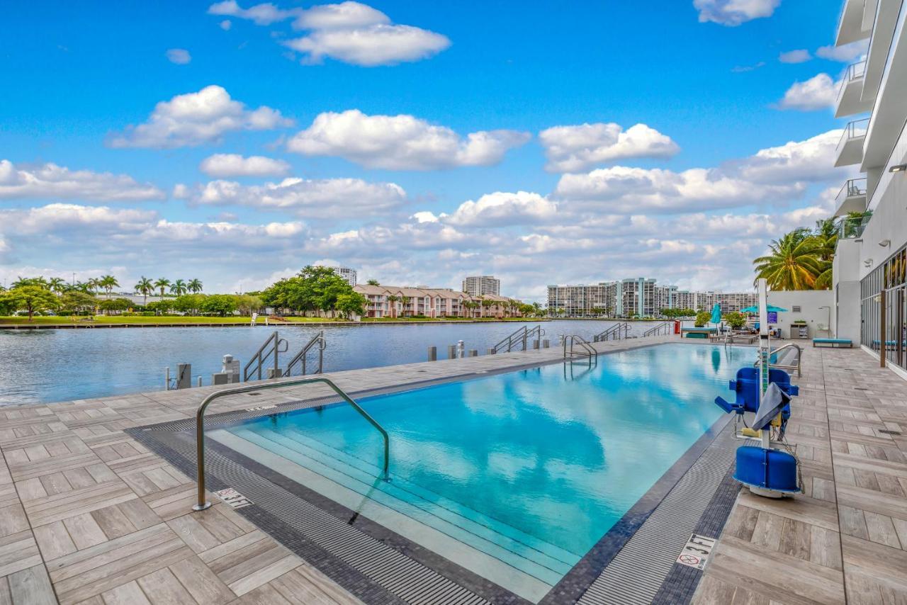 Hyde House - Luxury Waterfront 2br 2ba With Direct Ocean View, Roof Pool, Amenities * Hollywood