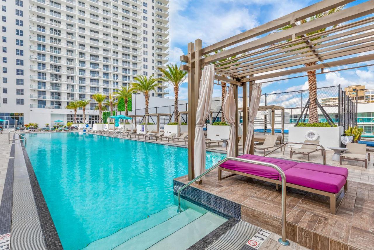 Hyde House - Luxury Waterfront 2br 2ba With Direct Ocean View, Roof Pool, Amenities Apartment