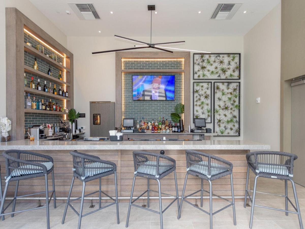 Apartment Hyde House - Luxury Waterfront 2br 2ba With Direct Ocean View, Roof Pool, Amenities Hollywood