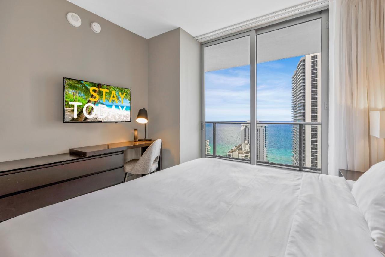 Hyde House - Luxury Waterfront 2br 2ba With Direct Ocean View, Roof Pool, Amenities * Hollywood