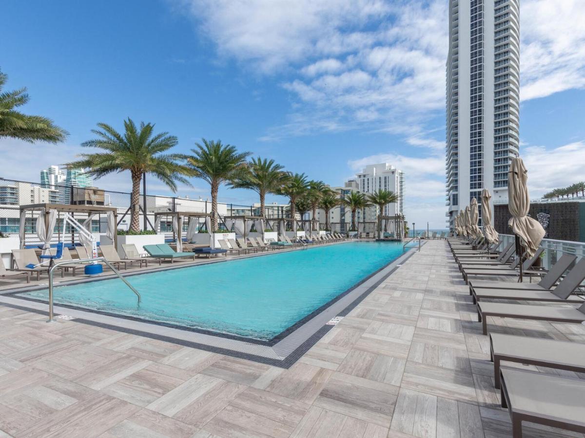 Hyde House - Luxury Waterfront 2br 2ba With Direct Ocean View, Roof Pool, Amenities Apartment *
